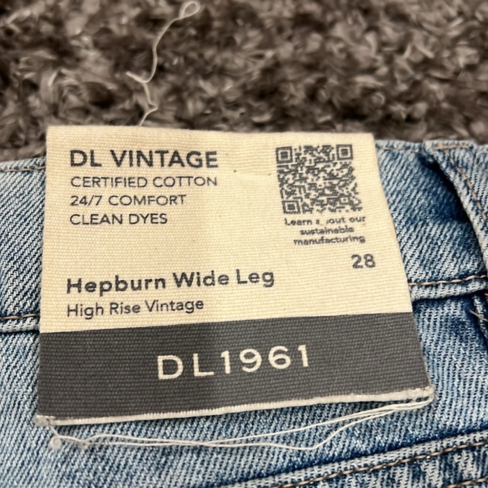 DL1961 | Hepburn High Rise Wide Leg Jeans in Slate size 28 NWT - Picture 13 of 16